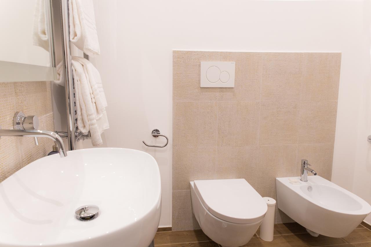 Nazionale Palace Suites Roma Exterior foto
